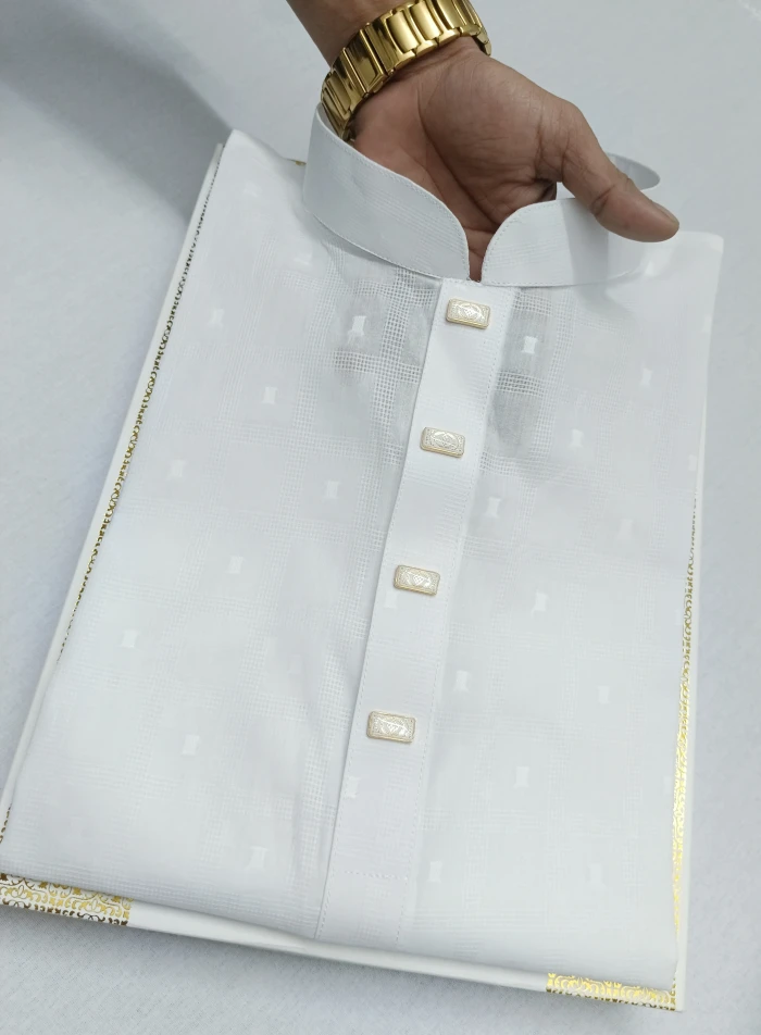 সাদা স্টেপ ১০৩